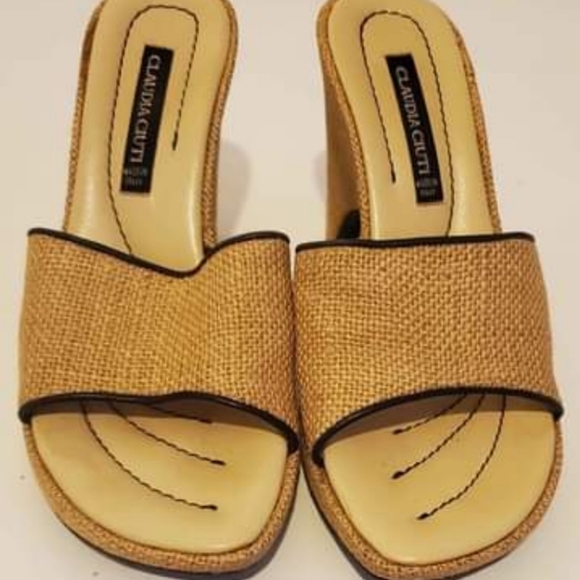 Claudia Ciuti Wedge Size 5.5M Shoes EUC - Picture 2 of 7